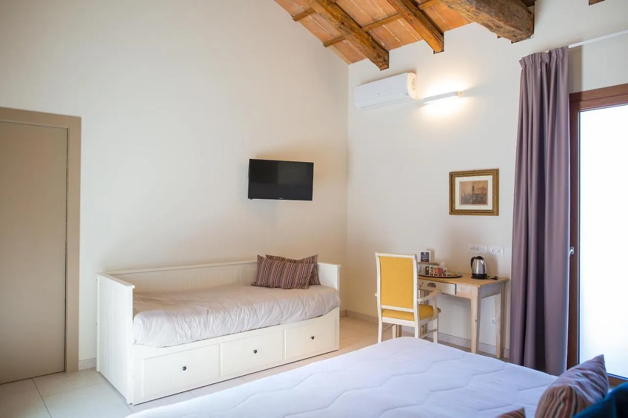Guest House Bella Onda Tessera