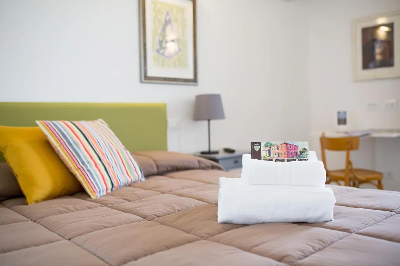 Guest House Bella Onda Tessera