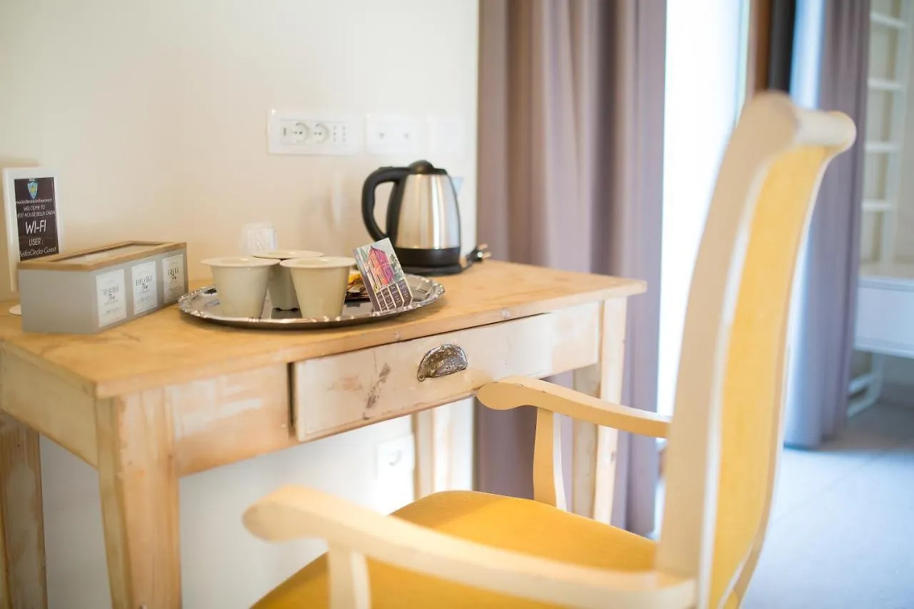 Guest House Bella Onda Tessera Italie