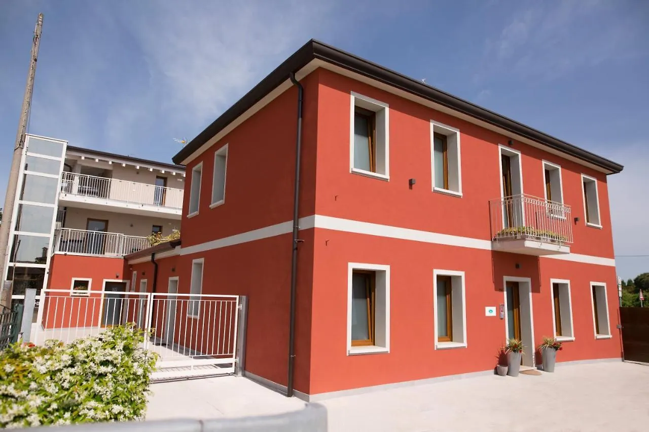 Guest House Bella Onda Tessera 2*,